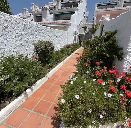 Capistrano Village * Нерха