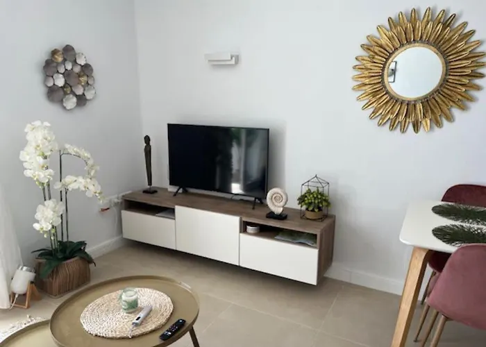 Capistrano Village Апартаменты *