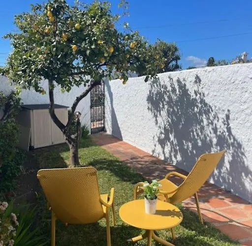 Capistrano Village Апартаменты *