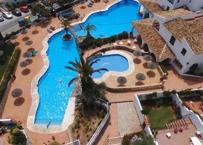 Capistrano Village * Нерха